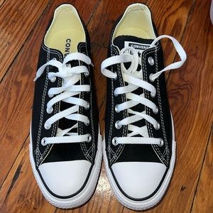Chuck Taylor All Star Black Low-Top Converse Brand New Size 9.5W / 7.5M